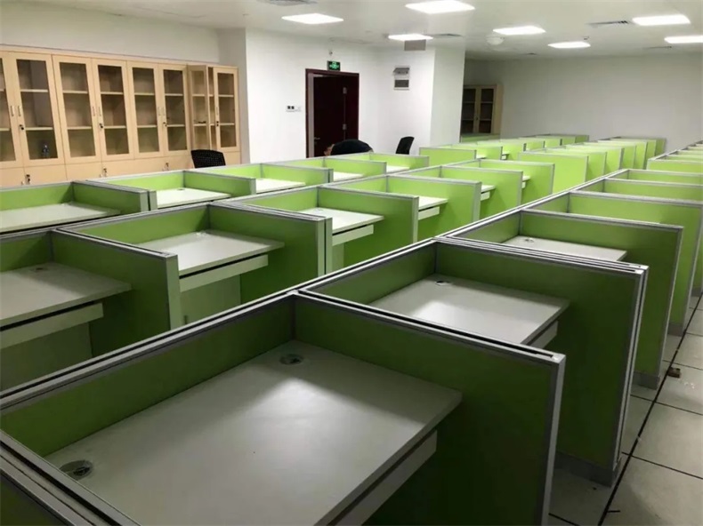 南方醫科大學深圳醫院升降屏風培訓室